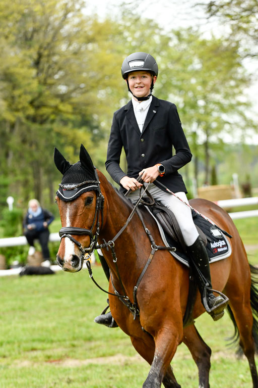 Quali für Goldene Schärpe Ponys in Berge   6+7.5.23 | Felix Triskatis - Captain Chaos_52 