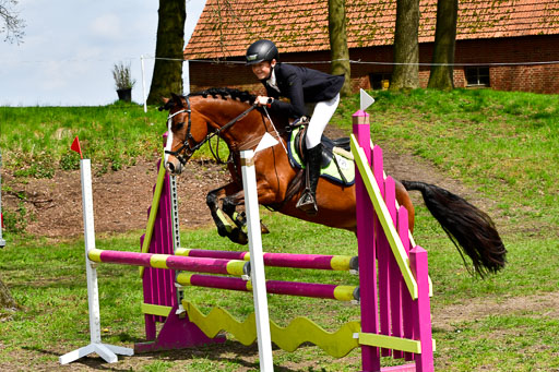 Quali für Goldene Schärpe Ponys in Berge   6+7.5.23 | Felix Triskatis mit Quedence_05 