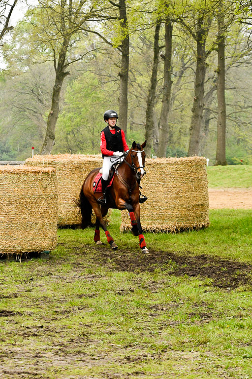Quali für Goldene Schärpe Ponys in Berge   6+7.5.23 | Felix Triskatis mit Quedence_31 