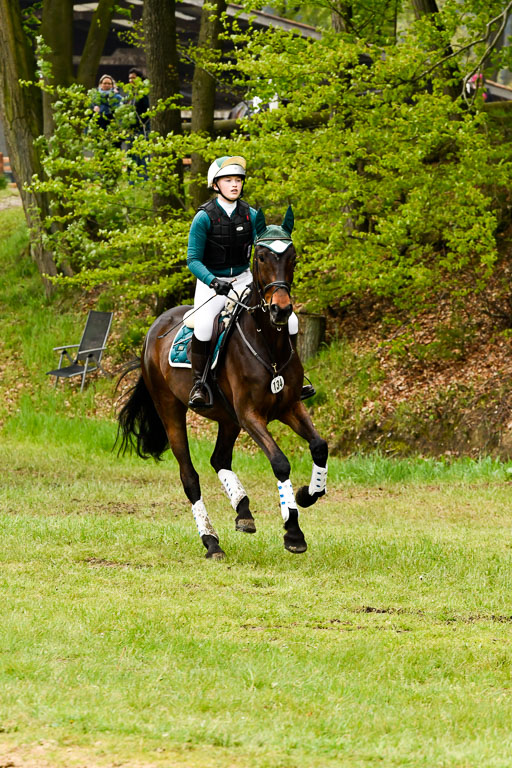 Quali für Goldene Schärpe Ponys in Berge   6+7.5.23 | Jara Fricke mit Scarlett_31 