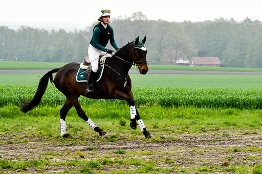 Quali für Goldene Schärpe Ponys in Berge   6+7.5.23 | Jara Fricke mit Scarlett_35 