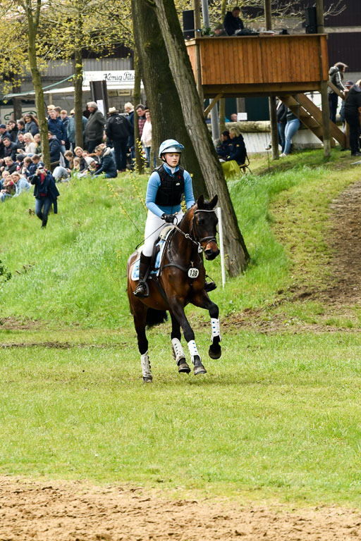 Quali für Goldene Schärpe Ponys in Berge   6+7.5.23 | Jara Fricke  mit Sir Lancelot_26 