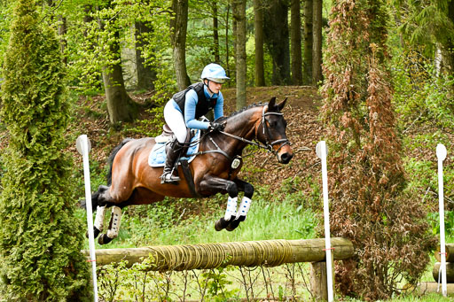Quali für Goldene Schärpe Ponys in Berge   6+7.5.23 | Jara Fricke  mit Sir Lancelot_31 