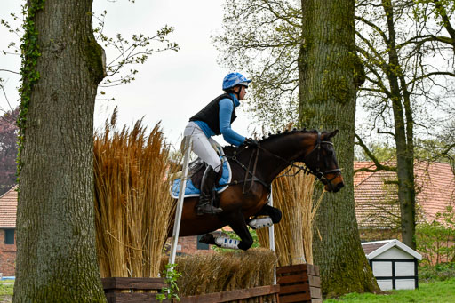 Quali für Goldene Schärpe Ponys in Berge   6+7.5.23 | Jara Fricke  mit Sir Lancelot_36 