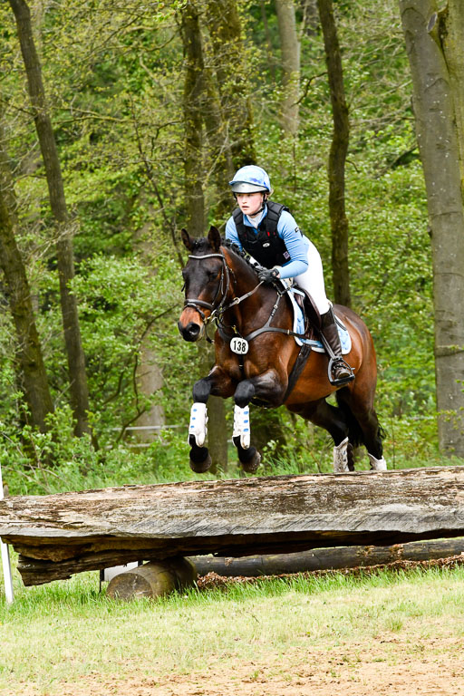 Quali für Goldene Schärpe Ponys in Berge   6+7.5.23 | Jara Fricke  mit Sir Lancelot_48 