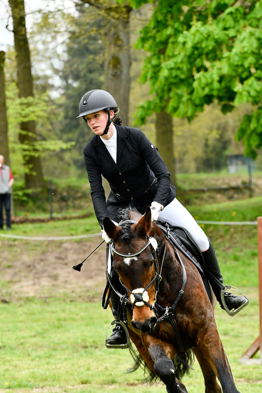 Quali für Goldene Schärpe Ponys in Berge   6+7.5.23 | Lenja Grote Hölmann - Chaccos Cariono_32 