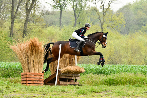 Quali für Goldene Schärpe Ponys in Berge   6+7.5.23 | Lenja Grote Hölmann - Chaccos Cariono_35 