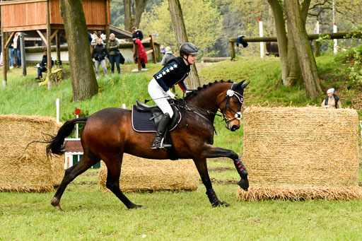 Quali für Goldene Schärpe Ponys in Berge   6+7.5.23 | Lenja Grote Hölmann - Chaccos Cariono_43 