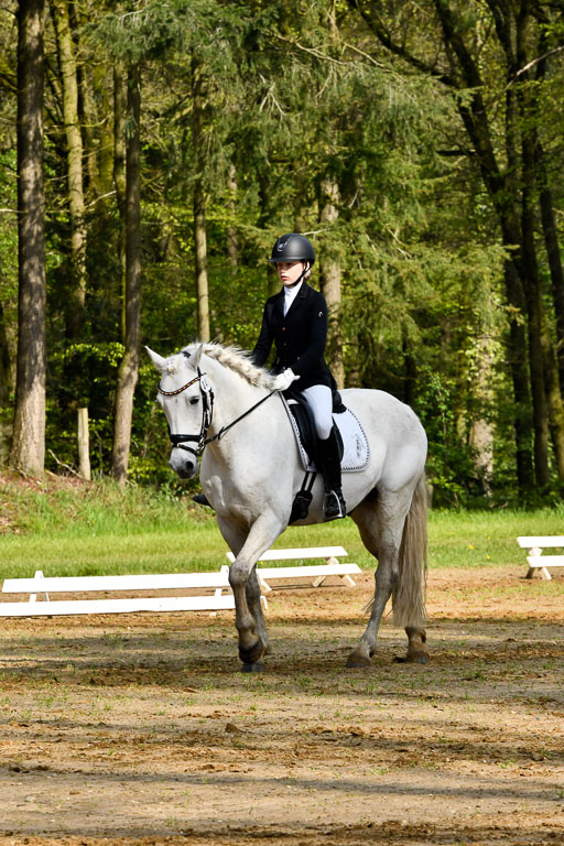 Quali für Goldene Schärpe Ponys in Berge   6+7.5.23 | Louise Hellmers - Cloonaghmore Lad_01 