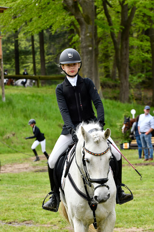 Quali für Goldene Schärpe Ponys in Berge   6+7.5.23 | Louise Hellmers - Cloonaghmore Lad_18 