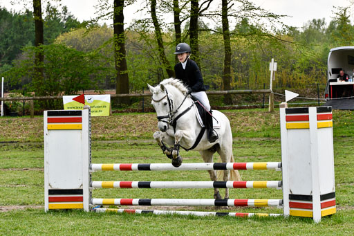 Quali für Goldene Schärpe Ponys in Berge   6+7.5.23 | Louise Hellmers - Cloonaghmore Lad_19 