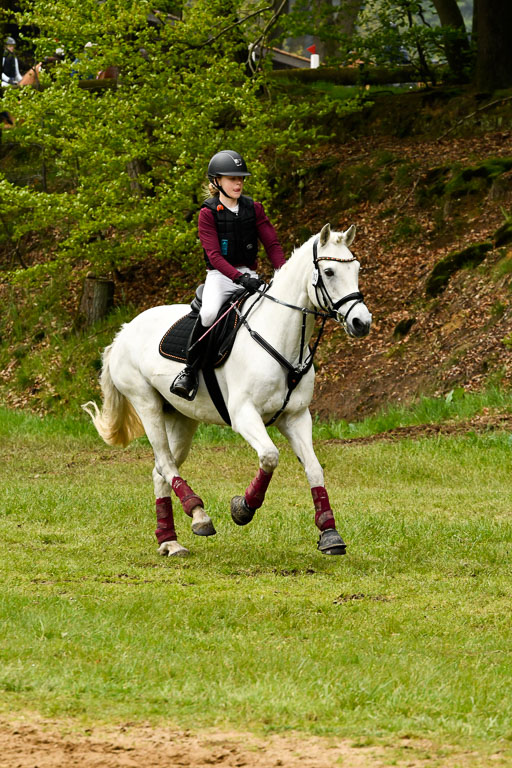 Quali für Goldene Schärpe Ponys in Berge   6+7.5.23 | Louise Hellmers - Cloonaghmore Lad_29 