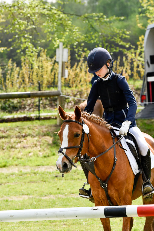 Quali für Goldene Schärpe Ponys in Berge   6+7.5.23 | Louise Pompey mit Sweety de Luxe_19 