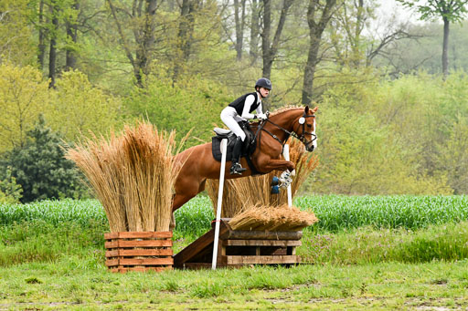 Quali für Goldene Schärpe Ponys in Berge   6+7.5.23 | Louise Pompey mit Sweety de Luxe_37 