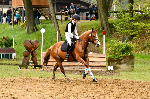 Quali für Goldene Schärpe Ponys in Berge   6+7.5.23 | Louise Pompey mit Sweety de Luxe_52 