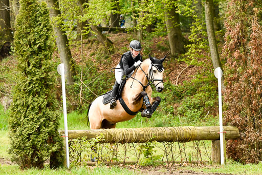 Quali für Goldene Schärpe Ponys in Berge   6+7.5.23 | Malin Brackmann - Gino_33 