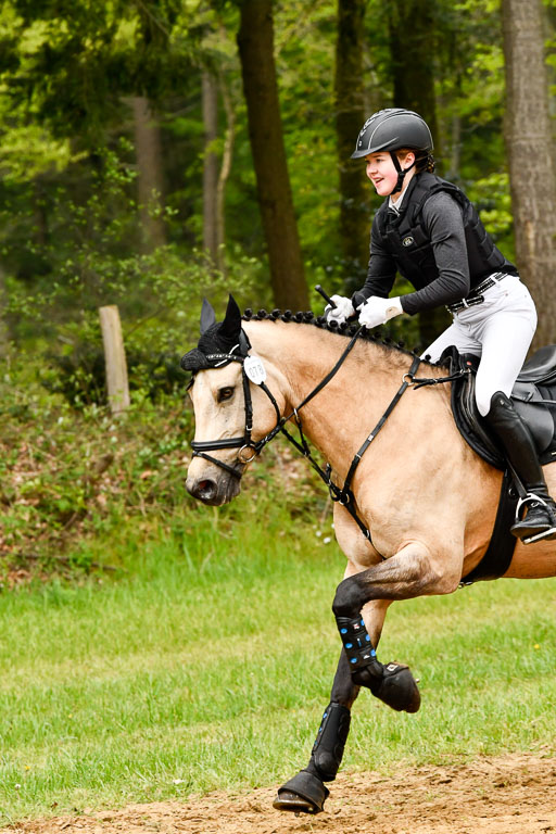 Quali für Goldene Schärpe Ponys in Berge   6+7.5.23 | Malin Brackmann - Gino_53 