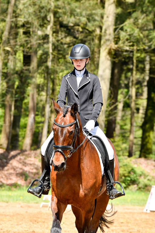 Quali für Goldene Schärpe Ponys in Berge   6+7.5.23 | Tomke Päben - C'est Mia_03 