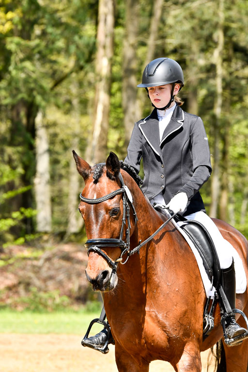 Quali für Goldene Schärpe Ponys in Berge   6+7.5.23 | Tomke Päben - C'est Mia_04 