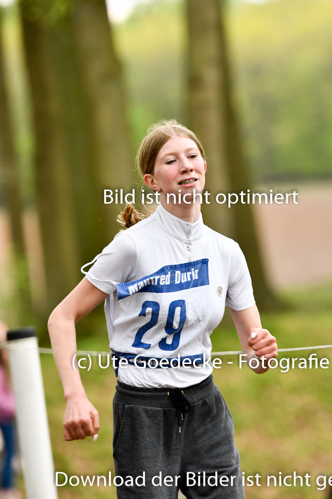 Quali für Goldene Schärpe Ponys in Berge 6+7.5.23 | 07052023 - Laufen- Berge _32