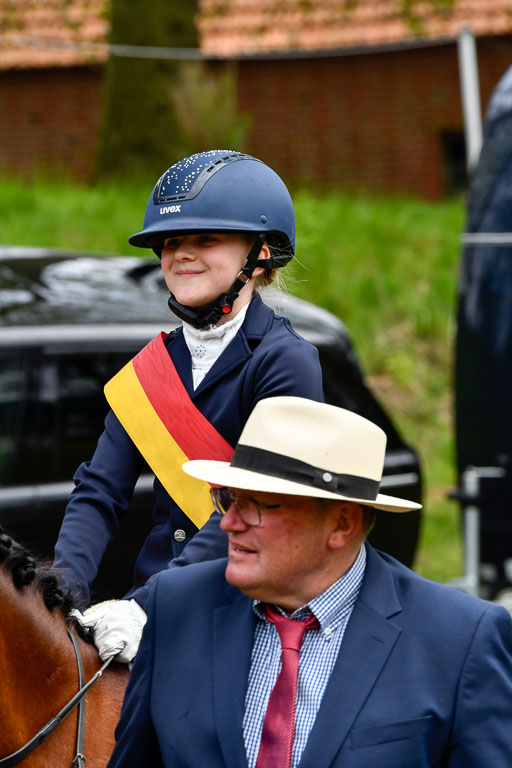 Quali für Goldene Schärpe Ponys in Berge   6+7.5.23 | 07052023 - Siegerehrungen_046 