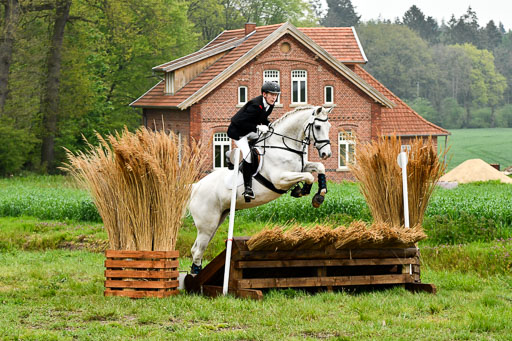 Berge   6+7.5.23 | Stil Gelände E_073 