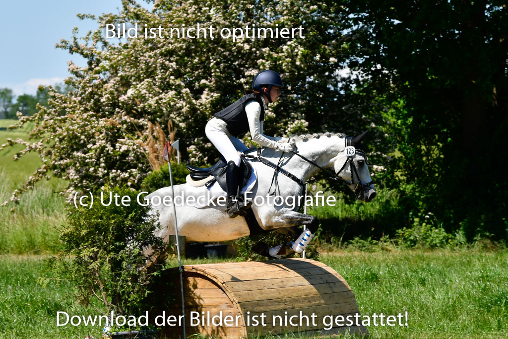 Goldene Schärpe Ponys in Hohen Luckow 1-4.6.23 | 04062023 Antonia Schöning - kaiser_12 