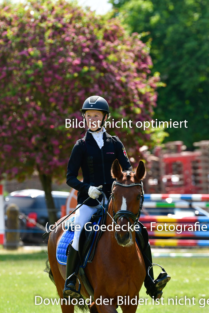 Goldene Schärpe Ponys in Hohen Luckow 1-4.6.23 | 04062023  Hanna Köpof - Dont stop me now019 