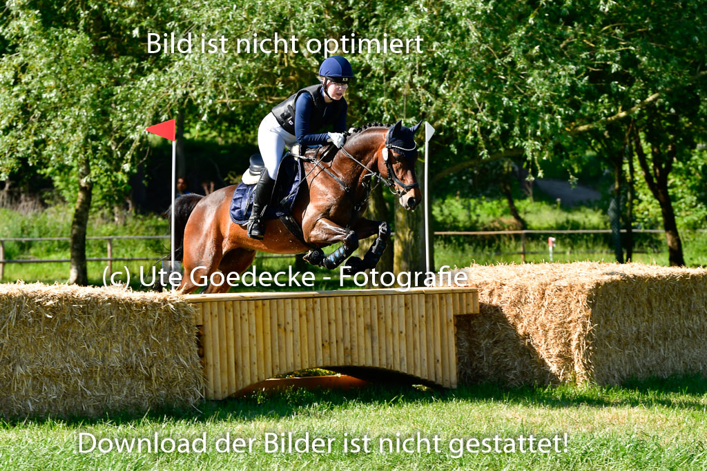 Goldene Schärpe Ponys in Hohen Luckow 1-4.6.23 | 04062023 Hanna Marie Koubin - Summertime_09 