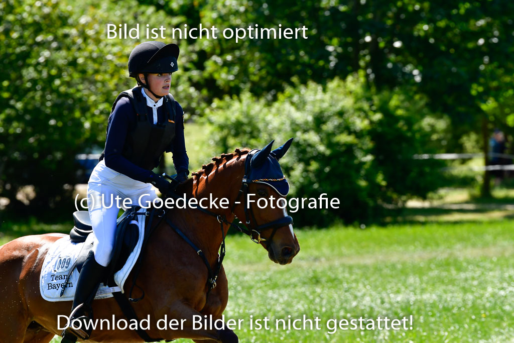 Goldene Schärpe Ponys in Hohen Luckow 1-4.6.23 | 04062023 Josefine Schroft -  Bo-Attella_14 