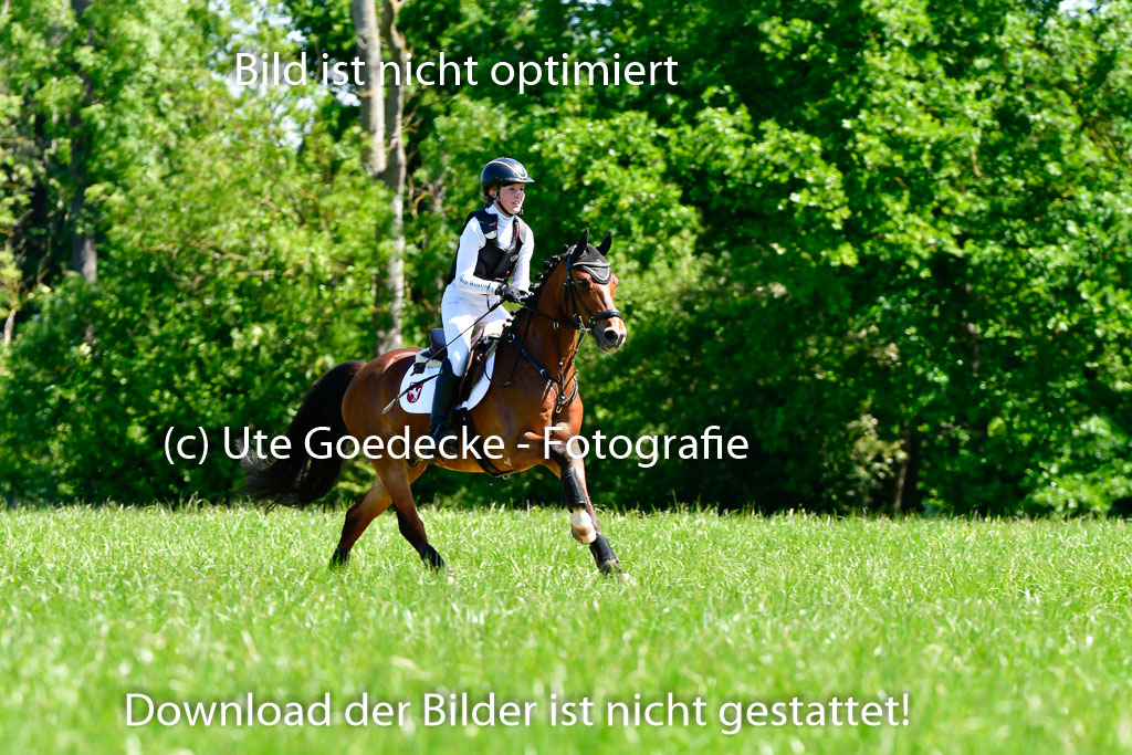 Goldene Schärpe Ponys in Hohen Luckow 1-4.6.23 | 04062023  Lea Brügge - Mamas Liebling _32 