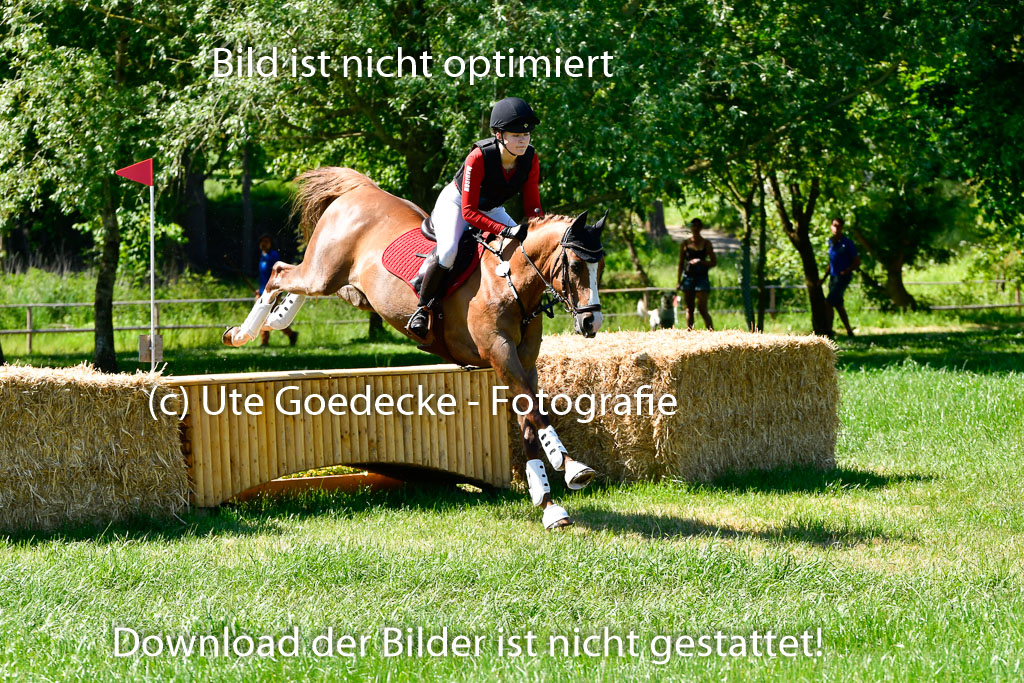 Goldene Schärpe Ponys in Hohen Luckow 1-4.6.23 | 04062023  Madison J Kirstein - Simba_15 