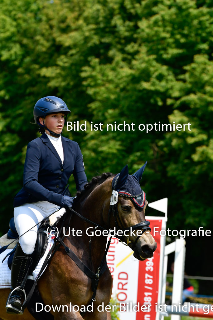 Goldene Schärpe Ponys in Hohen Luckow 1-4.6.23 | 04062023 Mara Hertmann - Beyonce at little Uncle_17 