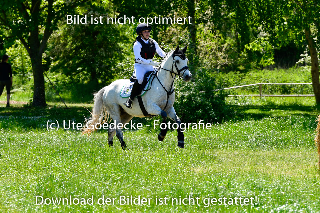 Goldene Schärpe Ponys in Hohen Luckow 1-4.6.23 | 04062023 Mia Müller - Lonsdale Lucky Star_09 