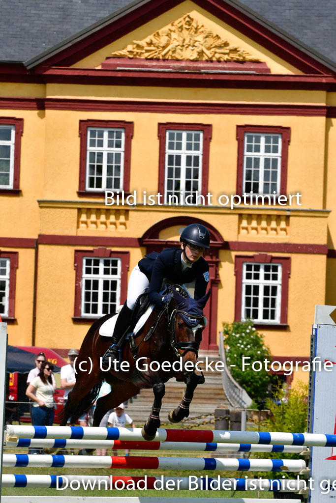 Goldene Schärpe Ponys in Hohen Luckow 1-4.6.23 | 04062023 Nia Chgarlotte Mevenkamp - Donna Prima010 