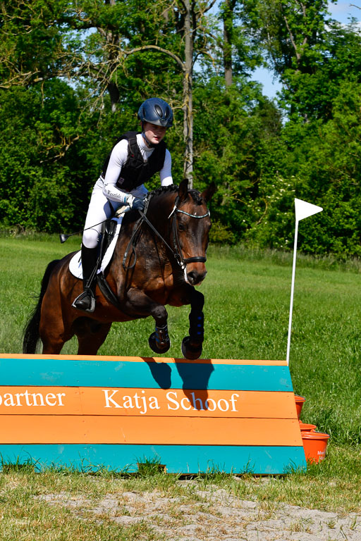 Goldene Schärpe Ponys in Hohen Luckow 1-4.6.23 | 04062023 - Carolin jankord - Mondeo_1 