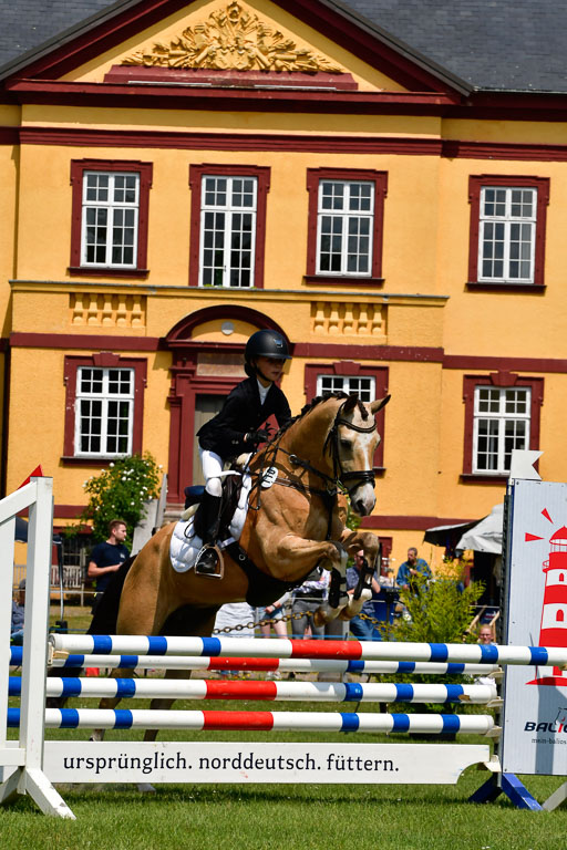 Goldene Schärpe Ponys in Hohen Luckow 1-4.6.23 | 04062023 Anna von Helldorf - Vespucci_21 