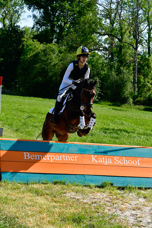 Goldene Schärpe Ponys in Hohen Luckow 1-4.6.23 | 04062023 Celina Weiss - Vivaldi_02 