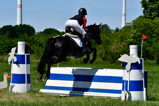 Goldene Schärpe Ponys in Hohen Luckow 1-4.6.23 | 04062023  Flora Endres - Dark Dynamite_13 