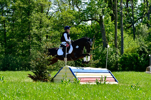 Goldene Schärpe Ponys in Hohen Luckow 1-4.6.23 | 04062023   Frieda Schulze Zurmussen - Milka_05 