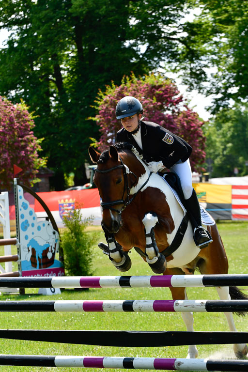 Goldene Schärpe Ponys in Hohen Luckow 1-4.6.23 | 04062023 Jonna Betty Ziche - Carlo_20 