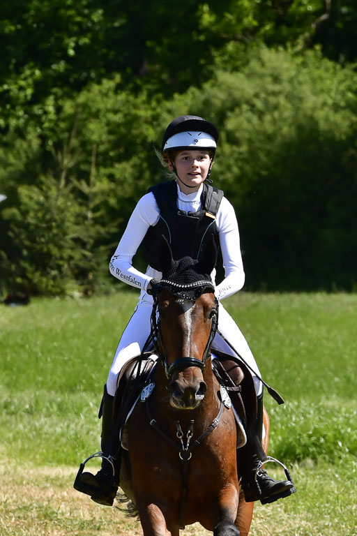 Goldene Schärpe Ponys in Hohen Luckow 1-4.6.23 | 04062023 Joyce Mölders - Nesquik_22 