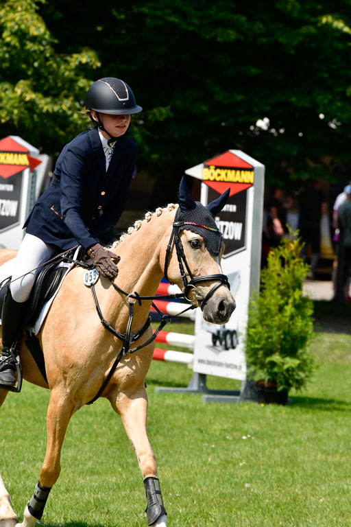 Goldene Schärpe Ponys in Hohen Luckow 1-4.6.23 | 04062023 Karlotta Walla - Lilian_27 