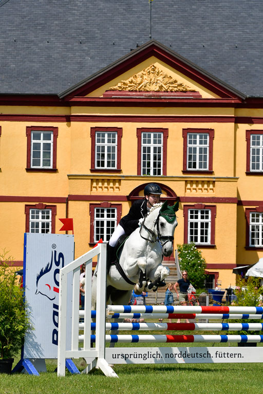 Goldene Schärpe Ponys in Hohen Luckow 1-4.6.23 | 04062023 Katharina Greim - Nino_10 