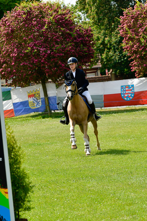 Goldene Schärpe Ponys in Hohen Luckow 1-4.6.23 | 04062023 Laura Scheidtweiler - El Amigo  Mio_30 