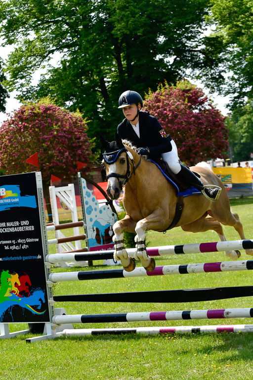 Goldene Schärpe Ponys in Hohen Luckow 1-4.6.23 | 04062023 Laura Scheidtweiler - El Amigo  Mio_33 