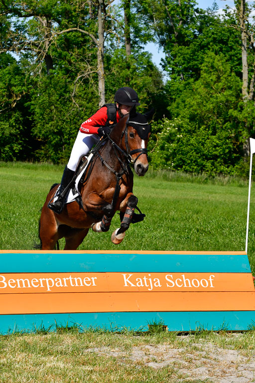 Goldene Schärpe Ponys in Hohen Luckow 1-4.6.23 | 04062023 Lena Hahn - Top Campina_01 