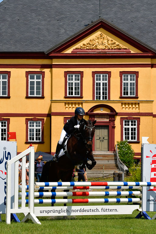 Goldene Schärpe Ponys in Hohen Luckow 1-4.6.23 | 04062023 Lilly C Hagemann - Piroschka_13 