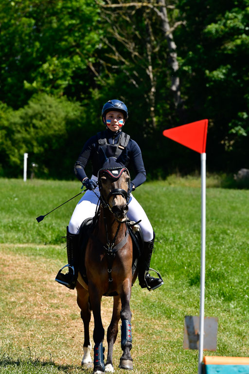 Goldene Schärpe Ponys in Hohen Luckow 1-4.6.23 | 04062023 Mara Hertmann - Beyonce at little Uncle 