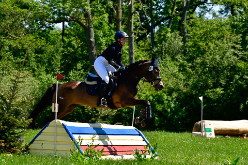 Goldene Schärpe Ponys in Hohen Luckow 1-4.6.23 | 04062023 Mara Hertmann - Beyonce at little Uncle_08 